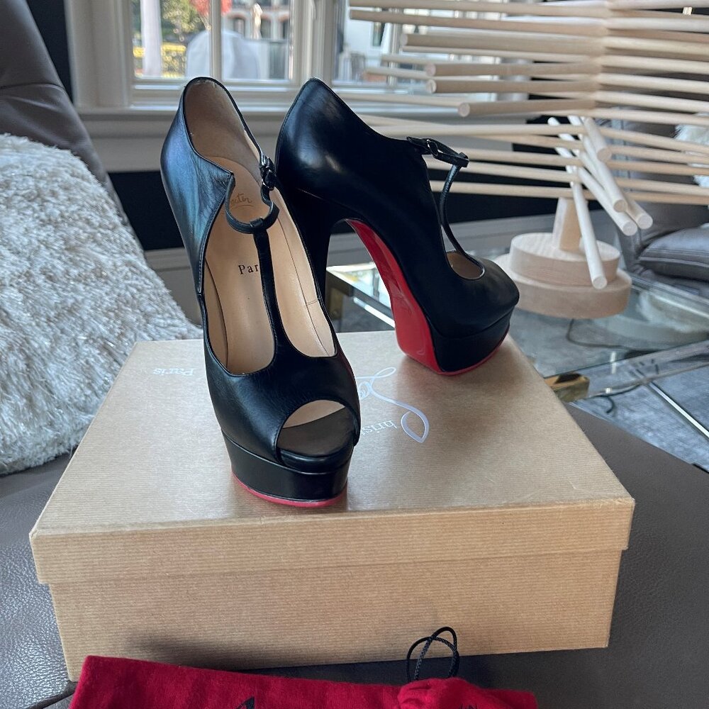 Christian Louboutin Alta Poppins Mary Jane Platform Pump